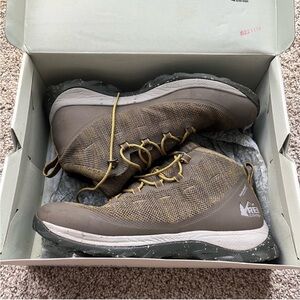 REI Co-op 
Flash Hiking Boots - Men's 11.5  Bark/Moss like new in box
